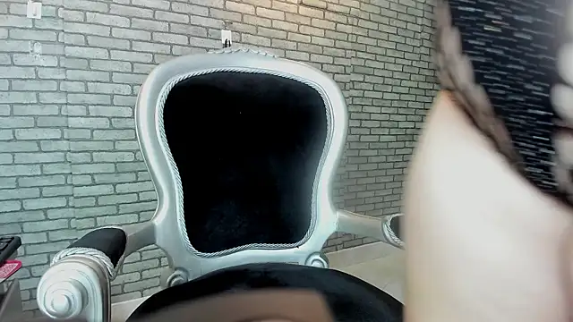 Briana_24's cam snapshot