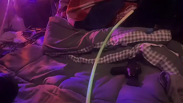 jasoncali305's cam snapshot