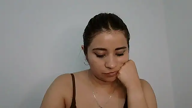 ValerieLove_'s cam snapshot