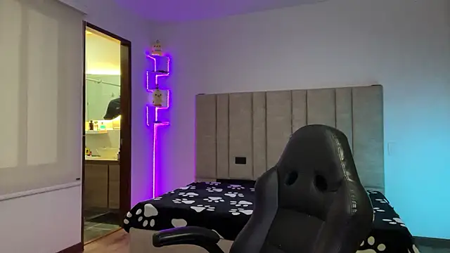 CHRIS_MORGAN1's cam snapshot