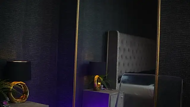 GiaEasyIce's cam snapshot