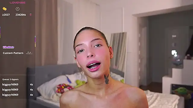 LoisKeedah live sex cam