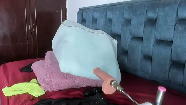 Roxy-Smith's cam snapshot