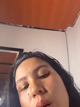 selenaln's cam snapshot