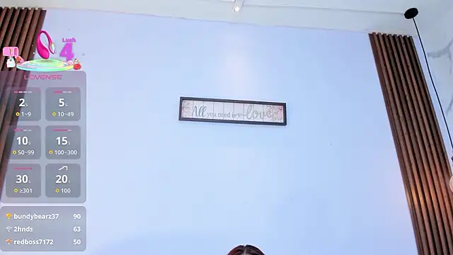 mia_gold_ live sex cam