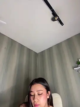 AshleyPinkk_'s cam snapshot