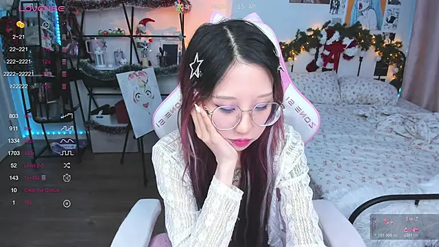 ashleywowmeow's cam snapshot