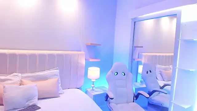 manyaa_'s cam snapshot