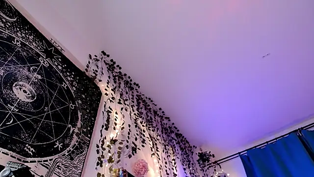 Ayla_Hicks's cam snapshot