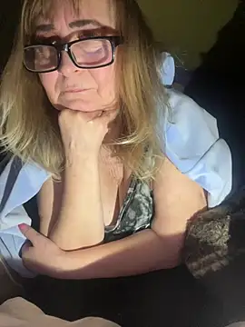 Irina2909@xh's cam snapshot