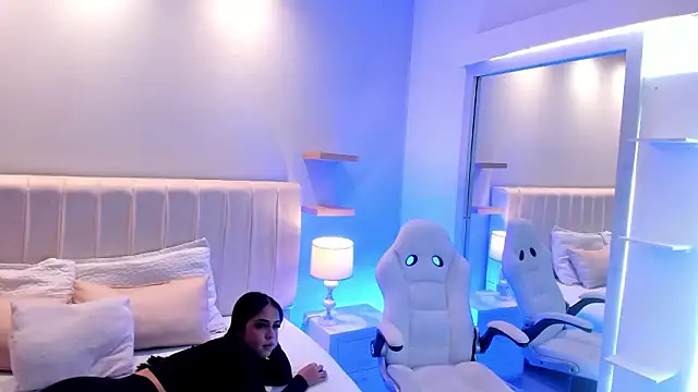 manyaa_'s cam snapshot