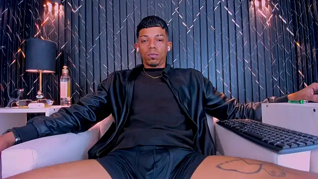 Gregory_Sforza live sex cam