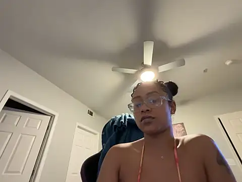 RylReese's cam snapshot