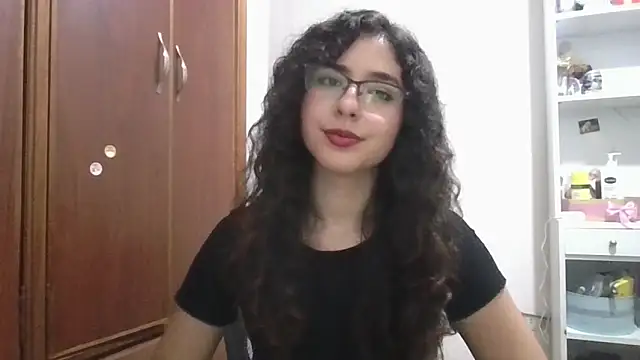 EveningWithAlice's cam snapshot