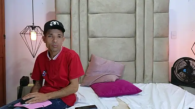 AntonioAndKarla's cam snapshot