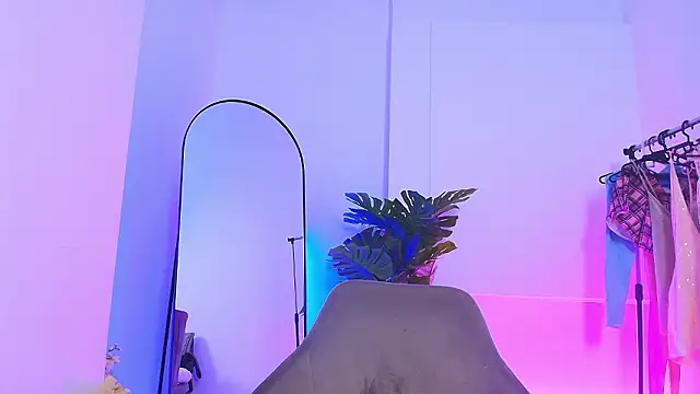 KatieBoison's cam snapshot