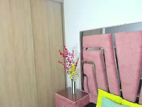 MaraKarly's cam snapshot