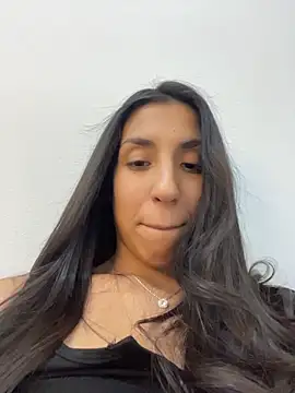 MaddyX__ live sex cam