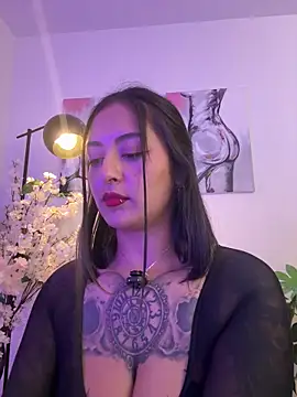 Rae_Lil_White live sex cam