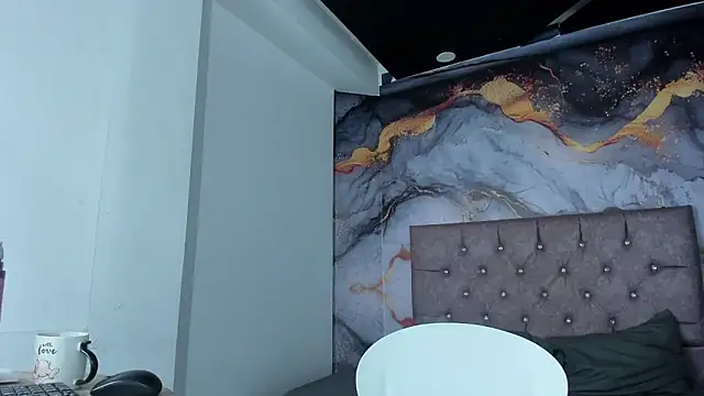 Rubi_Esmeralda's cam snapshot