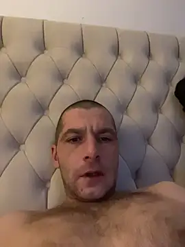 Kinkycouple142 live sex cam