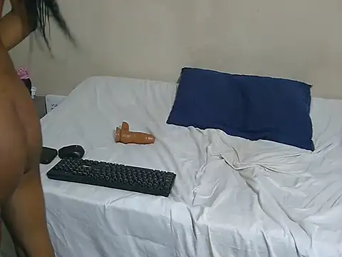 EbonyDivine's cam snapshot