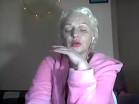 MaryJane441's cam snapshot