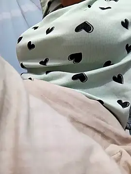 Taisa_islam's cam snapshot