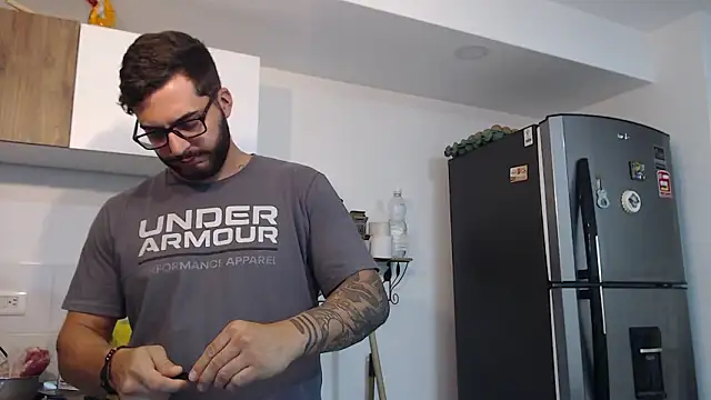 thomas_gun live sex cam