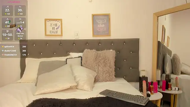 Eva_Forbs10's cam snapshot