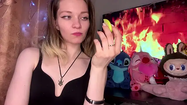 Ellyy_ly's cam snapshot