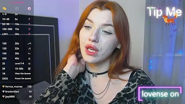 MeganNewCat's cam snapshot