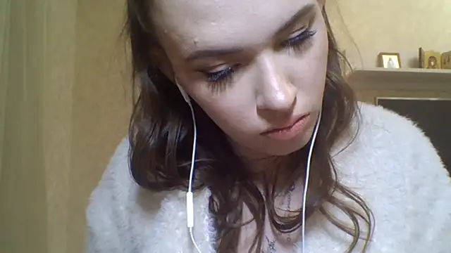 CeyaLier's cam snapshot