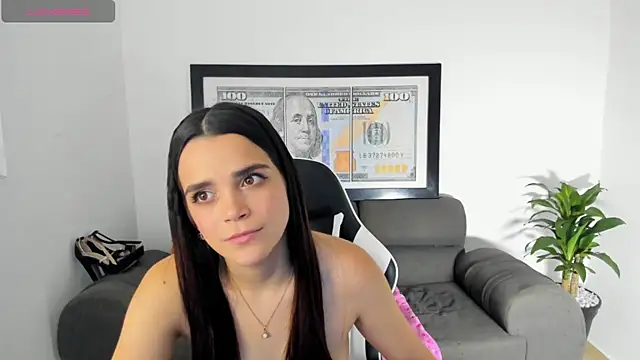 LucianaMoreau's cam snapshot