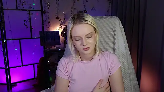 ImBonBon's cam snapshot