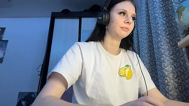 AnGallo's cam snapshot