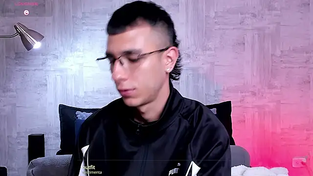 SymonPrince live sex cam