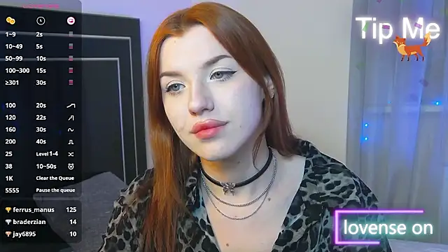 MeganNewCat's cam snapshot