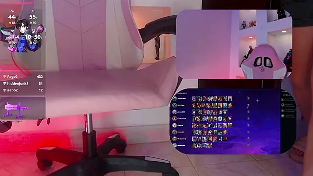 EvaBloom__'s cam snapshot