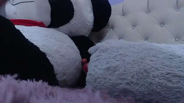 eimyy_rouse's cam snapshot