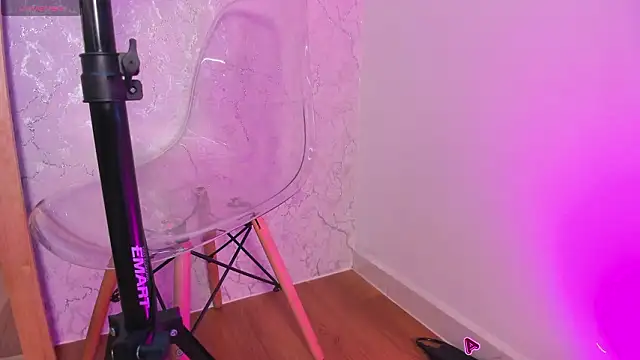 april_grey11's cam snapshot