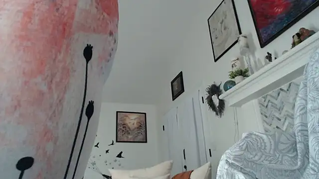 AuroraWillows's cam snapshot