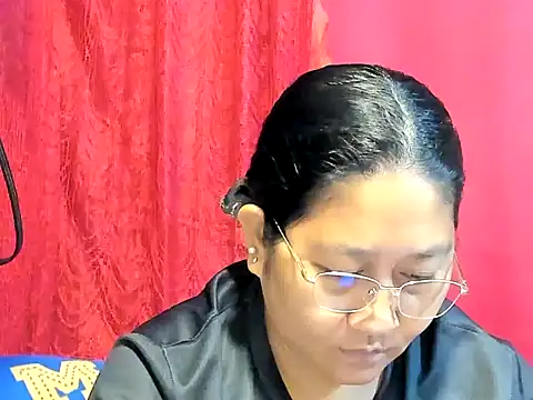 hotchubbyasian88 live sex cam