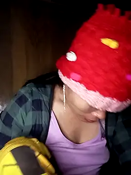 CoMay003's cam snapshot