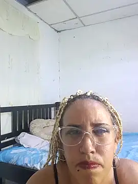 lady_sexyhot's cam snapshot