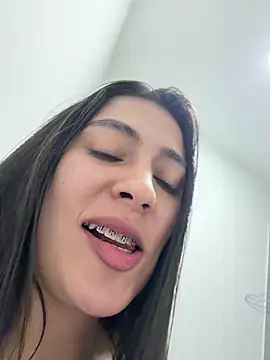 Sophie__Foxxx live sex cam