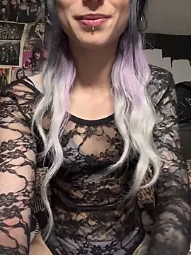 MissMidnightUK's cam snapshot