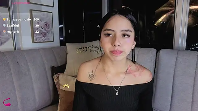 Daphne_chers's cam snapshot