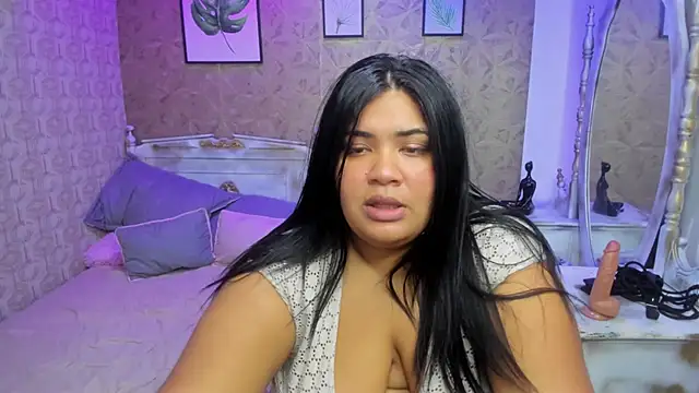 Sara_clk's cam snapshot