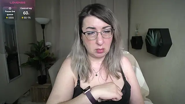 KKMimiKK's cam snapshot